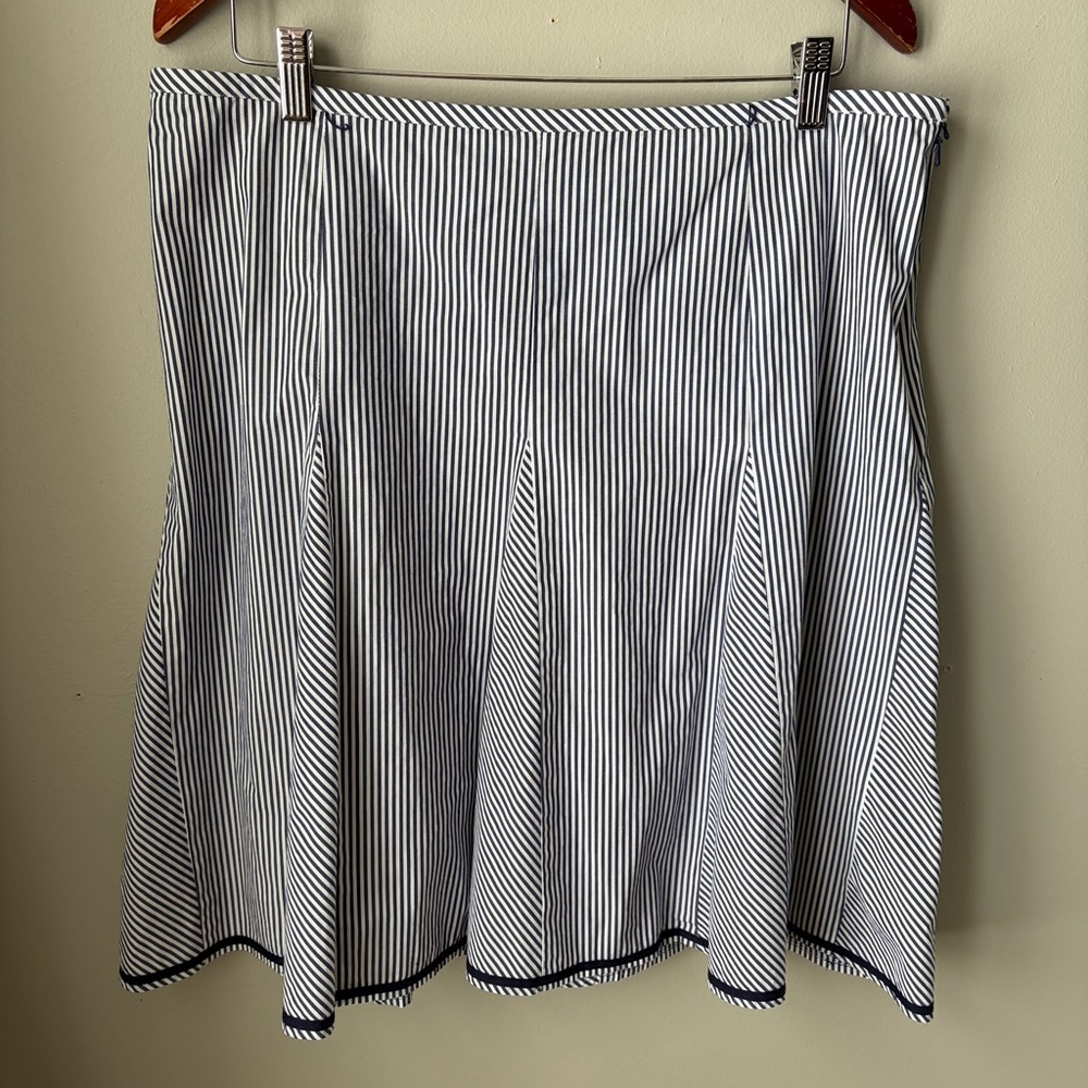 Talbots Skirt Women 16 Petite Navy Stripes Fit Flare Side Zip Coastal Nautical